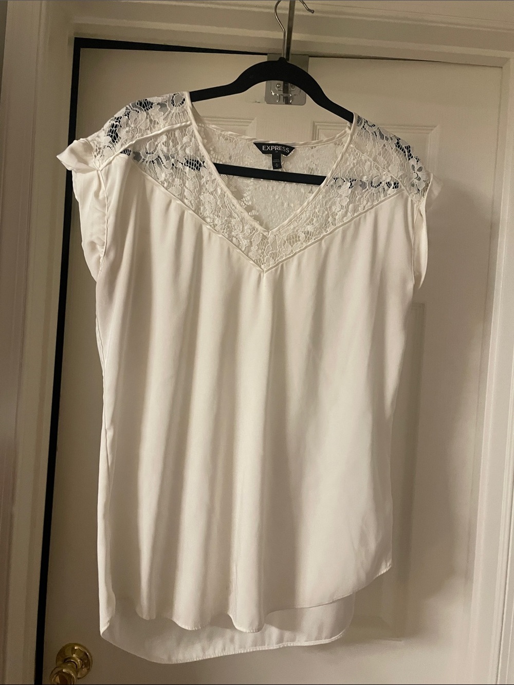 Express White Lace V-Neck Cap Sleeve Blouse